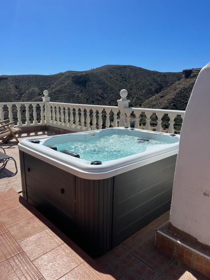 Rambla Retreats Apartment Rojo With Shared Pool & Hot Tub Stunning Views In Oria Exterior photo