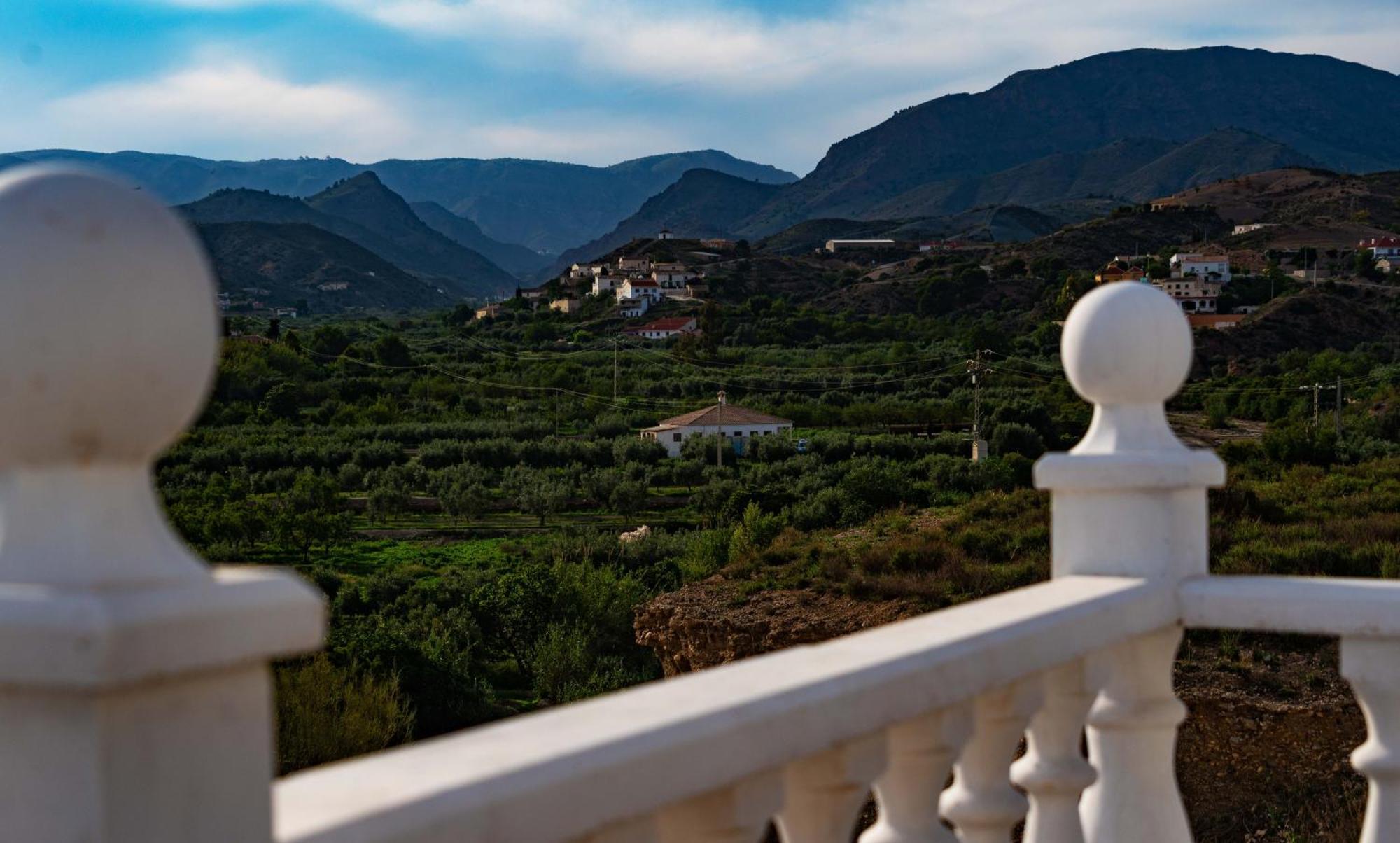 Rambla Retreats Apartment Rojo With Shared Pool & Hot Tub Stunning Views In Oria Exterior photo